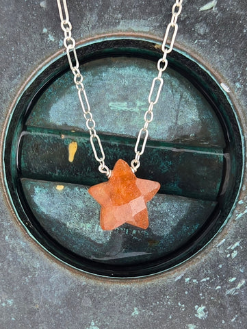Indian Sunstone Faceted Star Sterling Silver Necklace