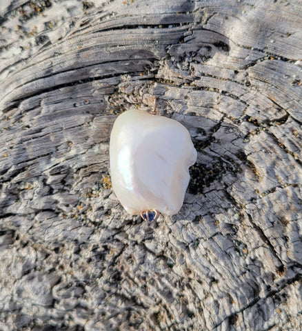 Sea Pearl with Cylon Sapphire 14k Rosegold Pendant